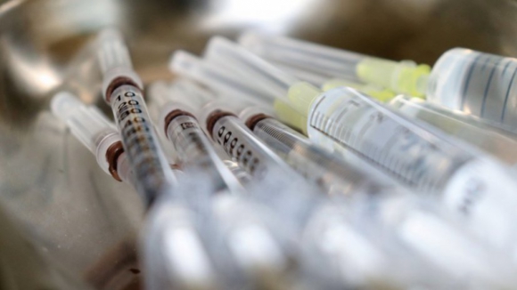 Vacinação contra Covid-19 bate novo recorde com mais de 154 mil vacinas na terça-feira
