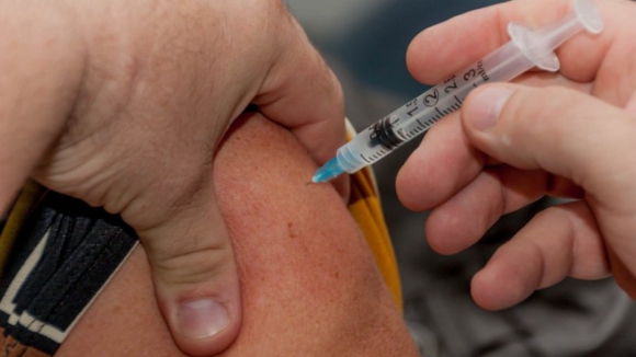 'Task force´ apela aos não vacinados para que recorram à vacinação