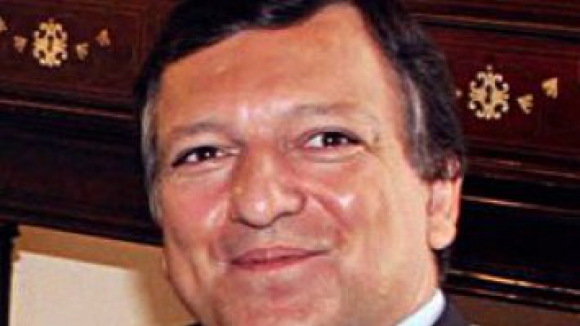 Durão Barroso recorda "personalidade empenhada nas causas da democracia"
