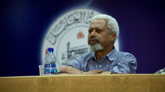 Prémio Nobel da Literatura atribuído a Abdulrazak Gurnah
