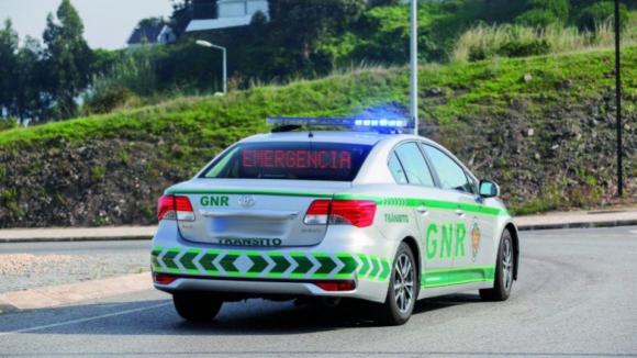 Condutor alcoolizado em contramão provoca colisão na A28 em Viana do Castelo