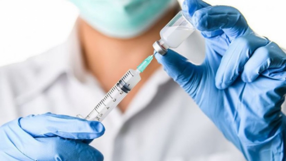 Covid-19: Disponível autoagendamento para maiores de 18 anos vacinados com a Janssen