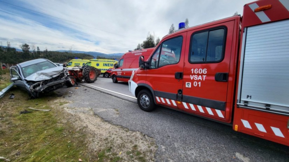 Um morto e três feridos após acidente rodoviário em Monção
