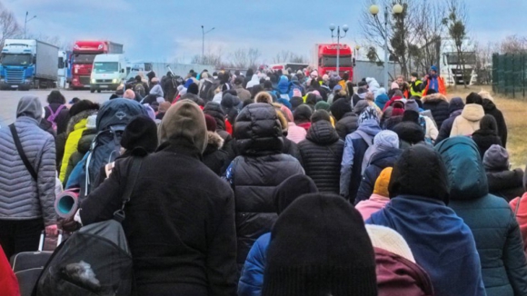 Número de refugiados que fugiram da Ucrânia ultrapassa os dois milhões