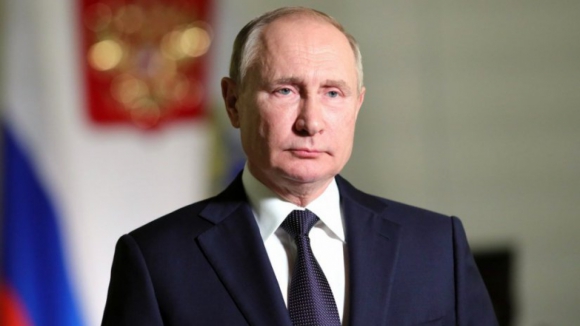 Putin ameaça com ataques "relâmpago" em caso de intromissão estrangeira