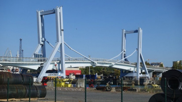 Ponte móvel de Matosinhos fecha hoje durante duas semanas