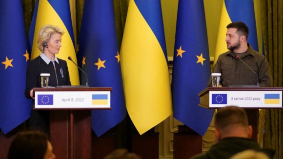 Ucrânia e Moldova são oficialmente candidatos à União Europeia
