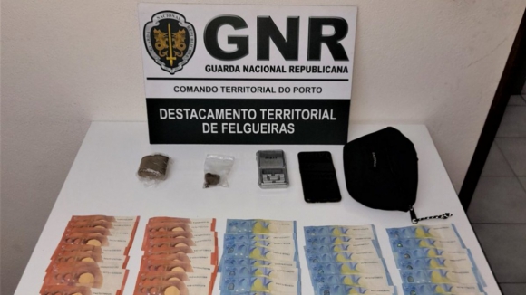 Paços de Ferreira: 2 jovens detidos por tráfico de estupefacientes
