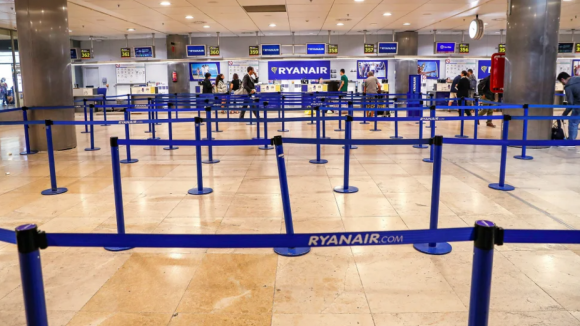 Sindicatos da Ryanair anunciam mais 12 dias de greve este mês em Espanha