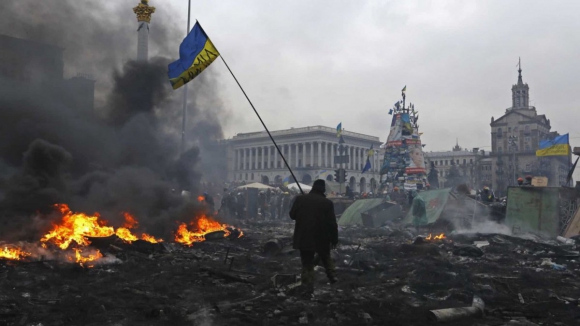 Rússia anuncia controlo total da região ucraniana de Lugansk. Ucrânia desmente. 