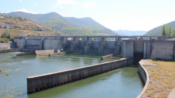 EDP e Engie suspeitas de fuga aos impostos em negócio de barragens do Douro