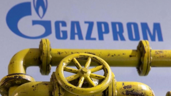 Gazprom suspende fornecimento de gás à Letónia