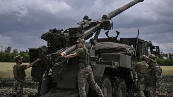 EUA reforçam ajuda militar a Kiev com 800 milhões de dólares