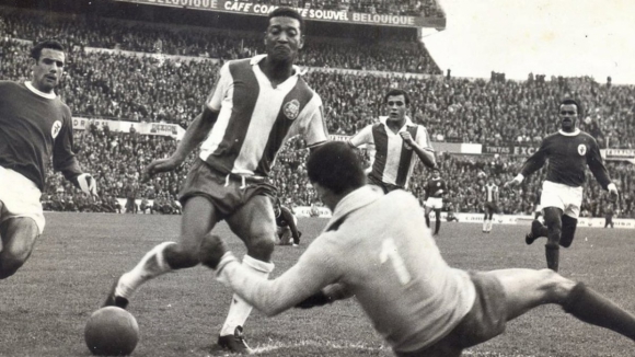 Faleceu Carlos Duarte, antigo avançado campeão pelo FC Porto