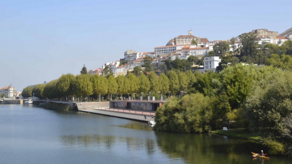 Coimbra aumenta regas com água recolhida no Mondego