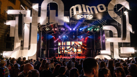 Segundo dia de 'MIMO' leva luz e som a vários pontos da cidade do Porto