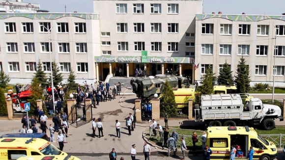 Tiroteio numa escola na Rússia faz pelo menos 13 mortos e 20 feridos