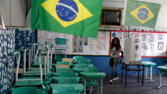 Eleições no Brasil: defensor de canábis, ator pornográfico e ex-palhaço entre os candidatos