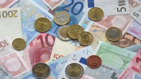 Estagiários do IEFP também têm direito aos 125 euros 