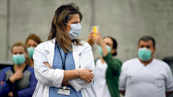 Enfermeiros protestam em Vila Real por pagamento "justo" de horas extraordinárias