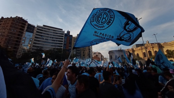 Festa da equipa do Belgrano quase termina em tragédia