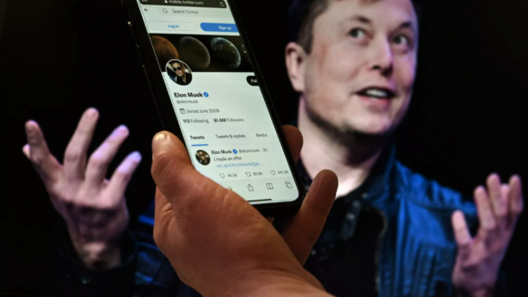 Twitter aceita oferta de Elon Musk para comprar rede social por 44 mil milhões de dólares