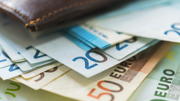 Governo propõe salário mínimo nacional de 760 euros para o próximo ano