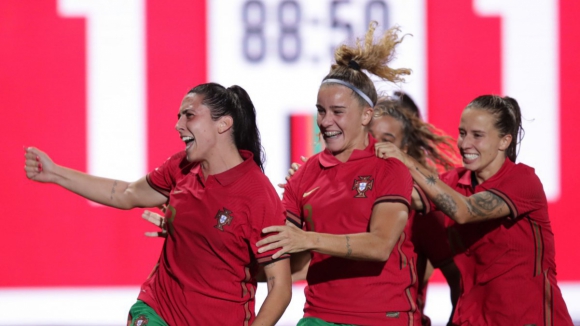 Portugal apura-se para segundo 'play-off' de qualificação para Mundial feminino