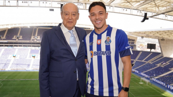 FC Porto: Pep&ecirc; vai continuar de azul e branco at&eacute; 2027