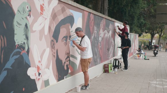 Centenário de Agustina Bessa-Luís: 13 artistas pintam mural em homenagem à  escritora