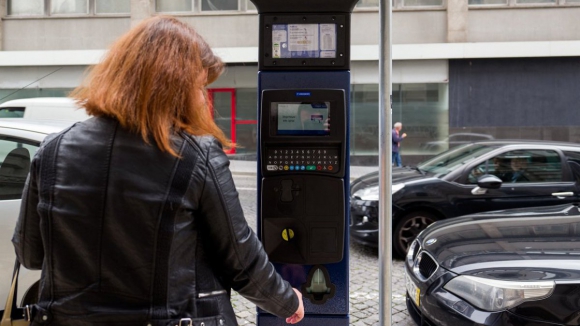 Câmara do Porto põe concessionária a passar multas de estacionamento a partir de segunda-feira