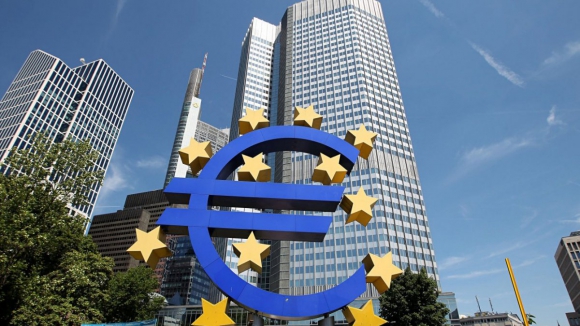BCE confirma aumento de 75 pontos-base nas taxas de juro. Taxa dos depósitos sobe para 1,5%