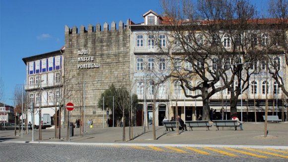 Guimarães. Associação entrega abaixo-assinado com 99% dos comerciantes contra o corte de trânsito