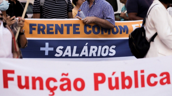 Greve nacional da função pública com adesão de 80%