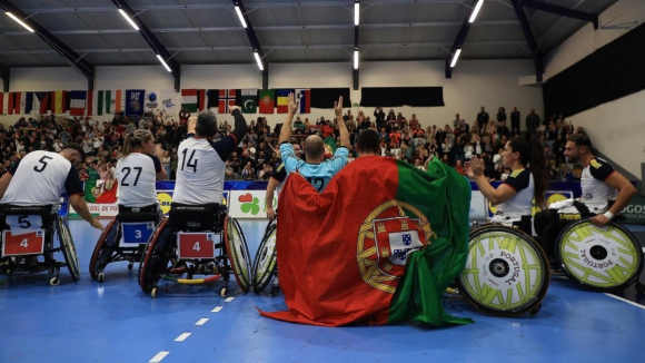 Portugal vence Países Baixos e sagra-se campeão mundial e europeu de andebol em cadeira de rodas