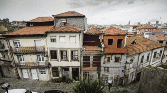 Autarquia do Porto vai vender edifícios onde ia construir residência universitária do Morro da Sé