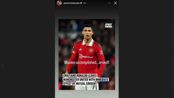 Ronaldo diz adeus ao United e Scholes escreve nas redes sociais: "Missão cumprida, burro"