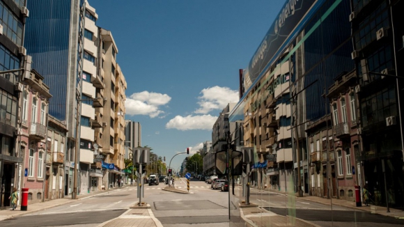 Arranjo urbanístico da Avenida da Boavista atrasou 'metrobus', acusa presidente da Metro do Porto