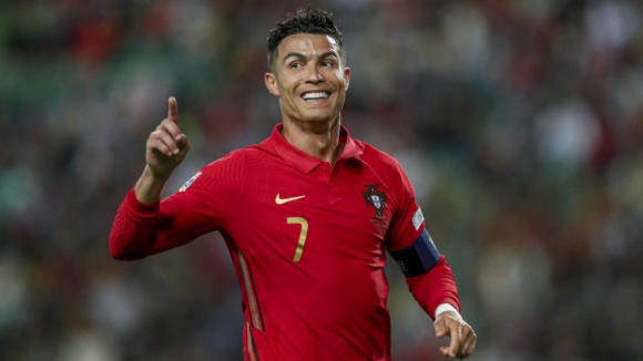 Histórico: Cristiano Ronaldo é o primeiro jogador a marcar em cinco Mundiais