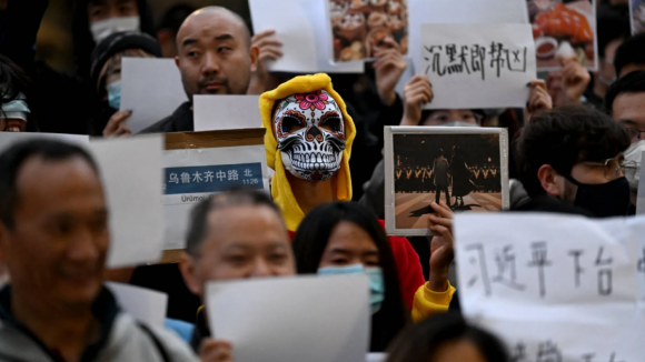 China reforça ação policial para silenciar protestos anti-covid