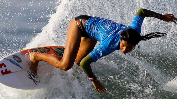 Teresa Bonvalot 'surfou' para os quartos de final do Haleiwa Challenger no Havai