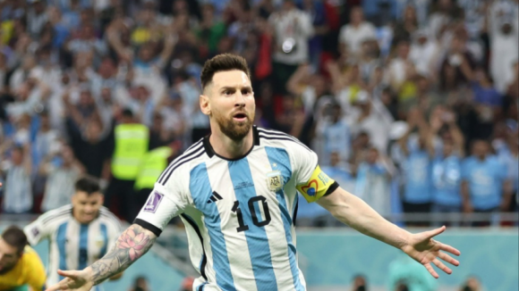 Disputado até ao último segundo, Argentina vence Austrália e junta-se ao Países Baixos nos 'quartos' de final do Mundial 2022