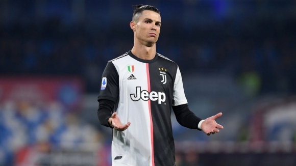 Cristiano Ronaldo exige 19,9 milhões de euros à Juventus por salários em atraso