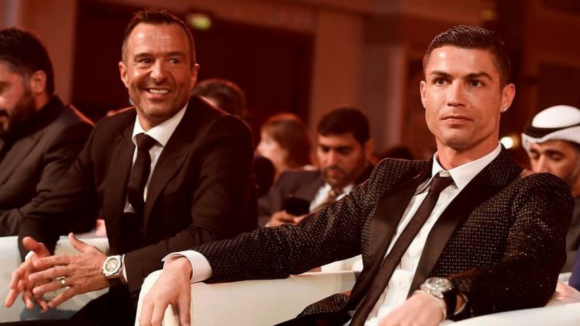 Cristiano Ronaldo e Jorge Mendes. "Super agente" e "melhor jogador do mundo" em rota de colisão?
