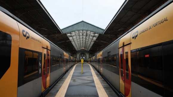 Greve dos trabalhadores da CP e da Infraestruturas de Portugal com adesão de 80%