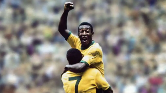 O Brasil e o Mundo dizem esta segunda-feira adeus a Pelé, Rei do Futebol