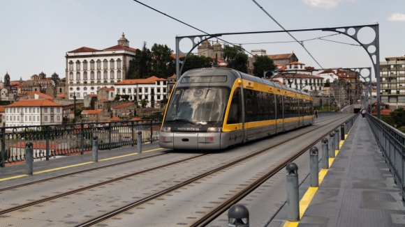 Metro do Porto lança concurso de 4,9ME para sinalização das novas oficinas em Gaia