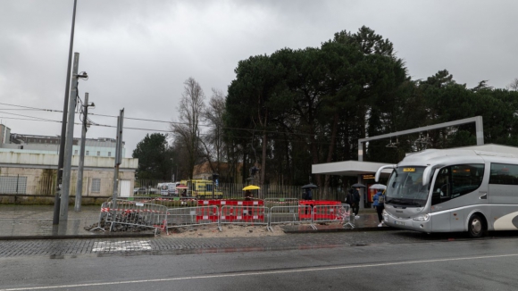 Portuenses criticam substituição de paragens de autocarro em tempo de chuva