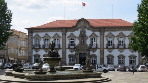 Funcionário da divisão de Urbanismo da Câmara de Braga acusado de 29 crimes