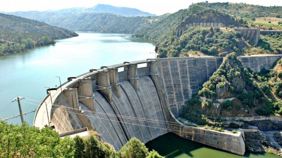 PS pretende acabar com barragens isentas de pagamento de IMI aos municípios